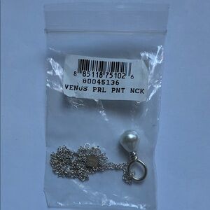 The Metropolitan Museum of Art VENUS Silver Pearl Charm Necklace NEW